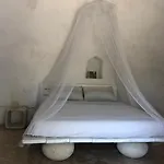 Trullo Mareposa فندق مبيت وإفطار سانيكولا