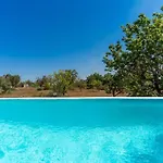 Trullo Mareposa فندق مبيت وإفطار 3*